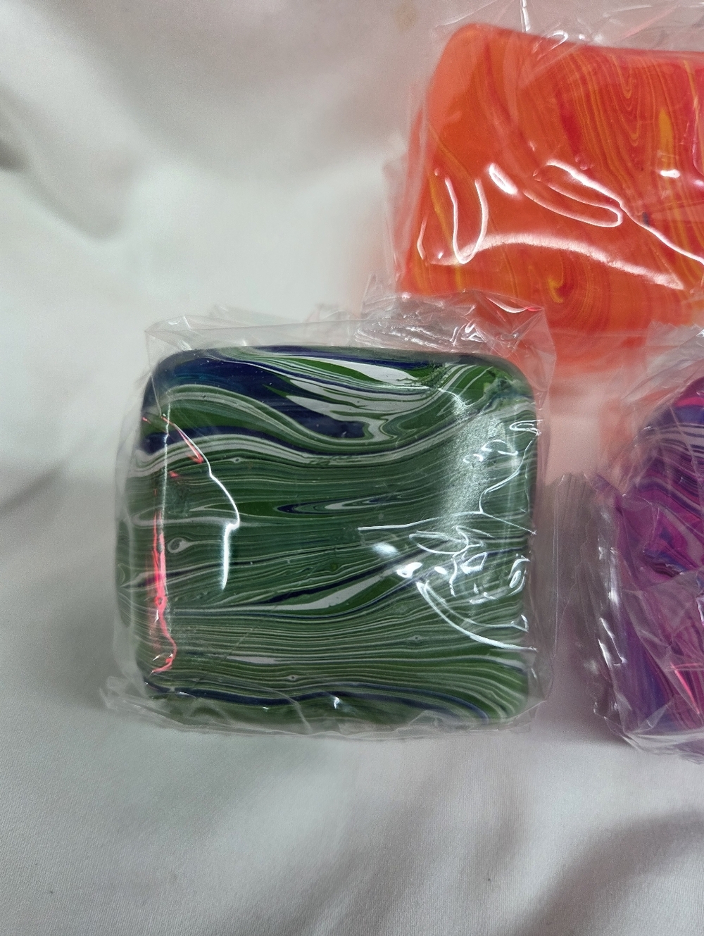 Swirl Cube - Picture 2 of 4